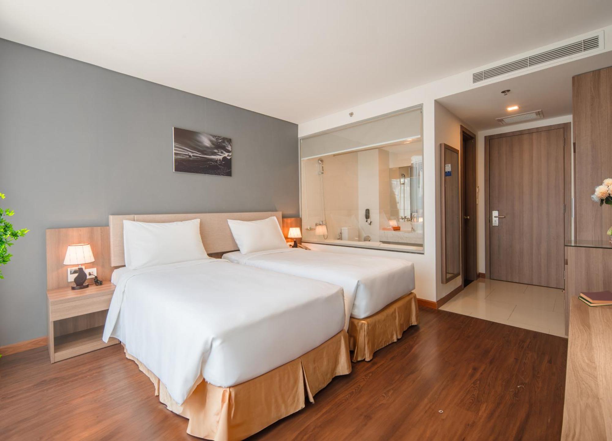 Libra Hotel На Транг Екстериор снимка