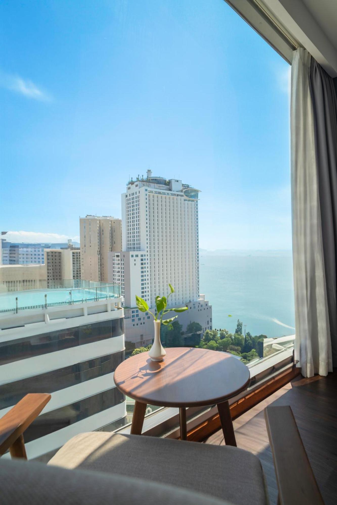 Libra Hotel На Транг Екстериор снимка