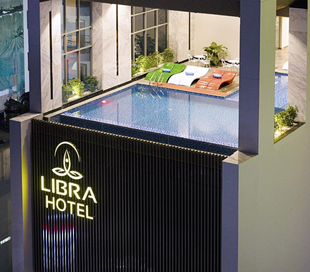 Libra Hotel На Транг Екстериор снимка